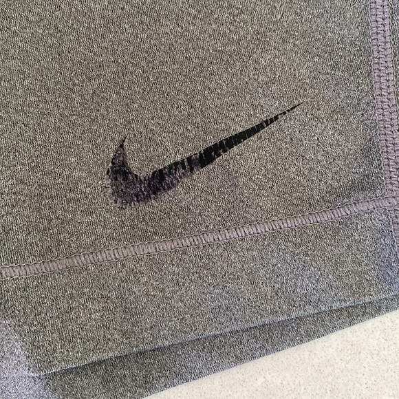 Nike Pro Dri-Fit Shorts- women’s medium grey - Picture 2 of 4